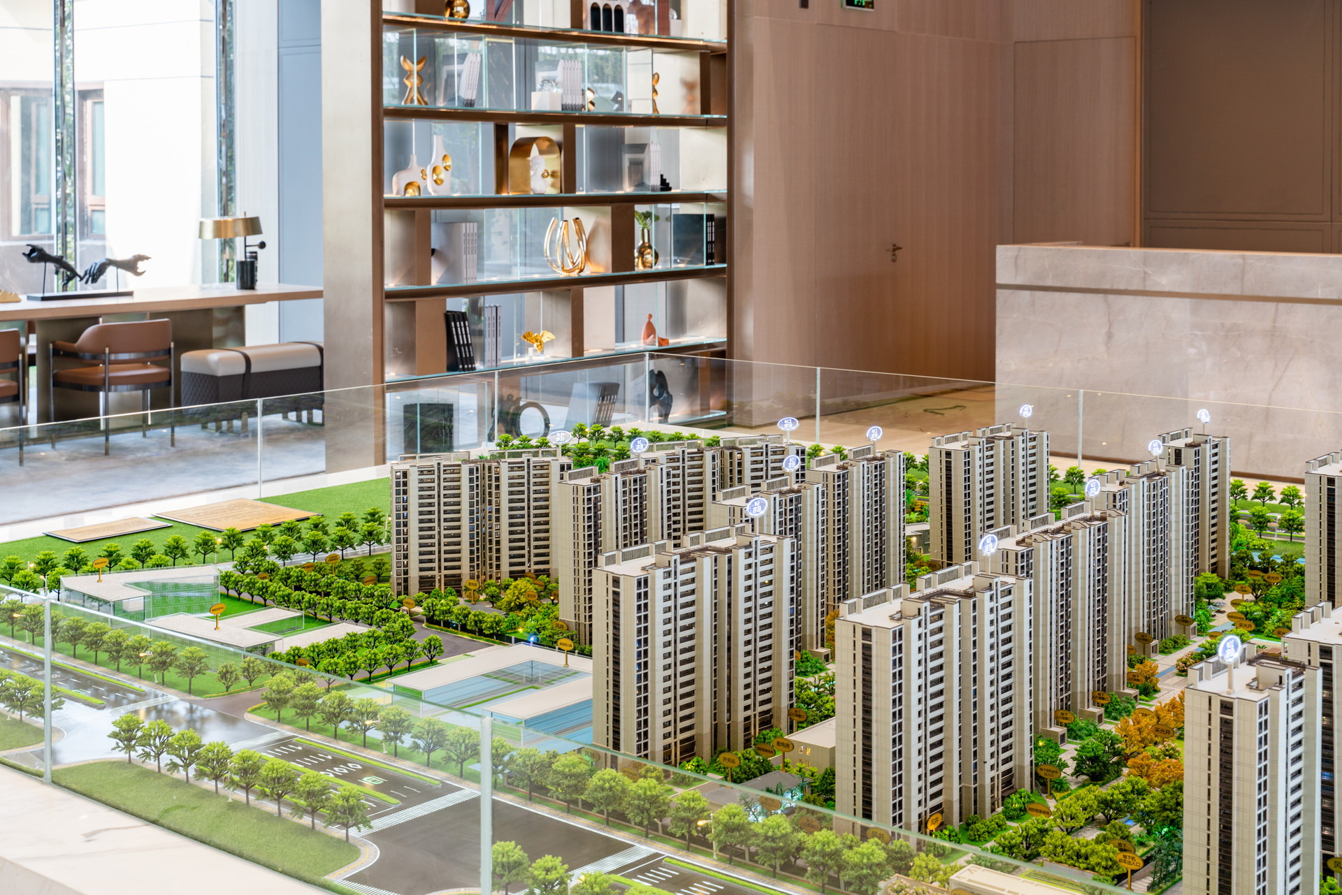 地产舆情 房地产舆情应对处置预案 ：杭州全面放开住房限购